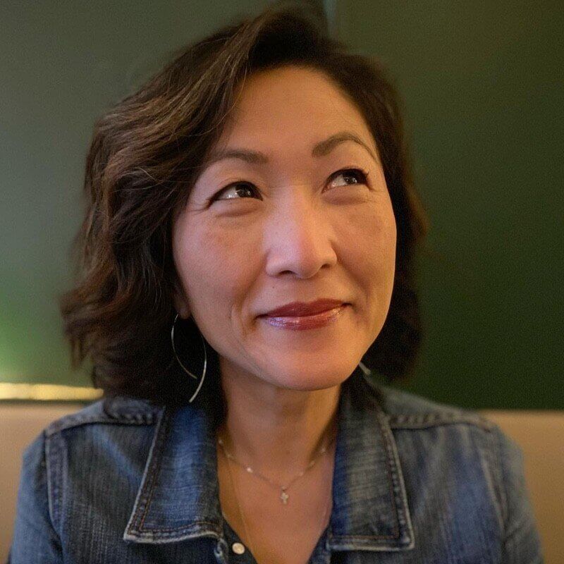 Testimonial profile picture from Lauren Cohen's LinkedIn. She is of one of the people Amy worked with.